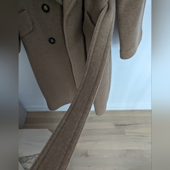 Euc H&M runs big belted coat - Picture 5 of 5